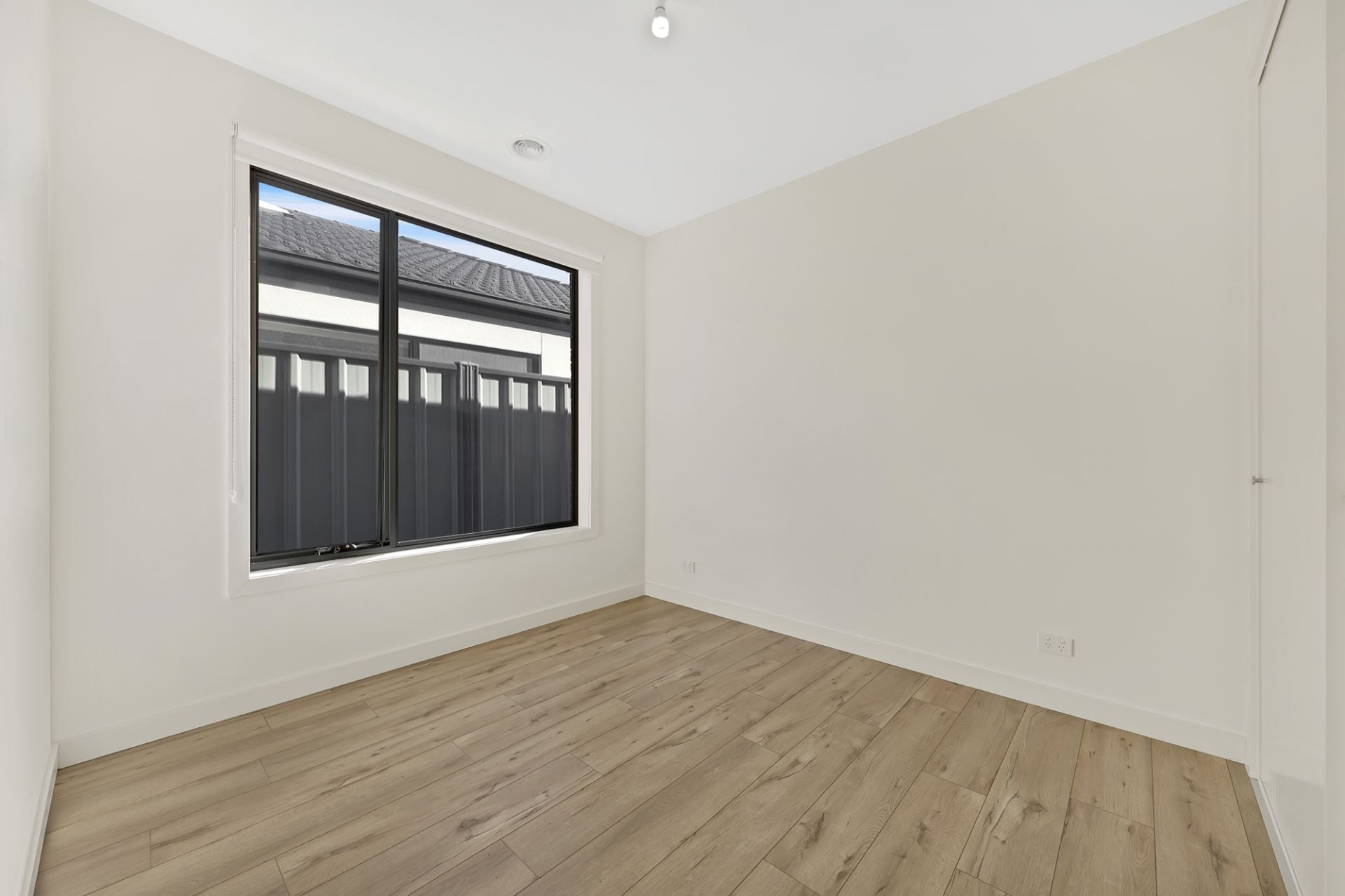 Comfortable Living with Easy Access to Local Amenities!