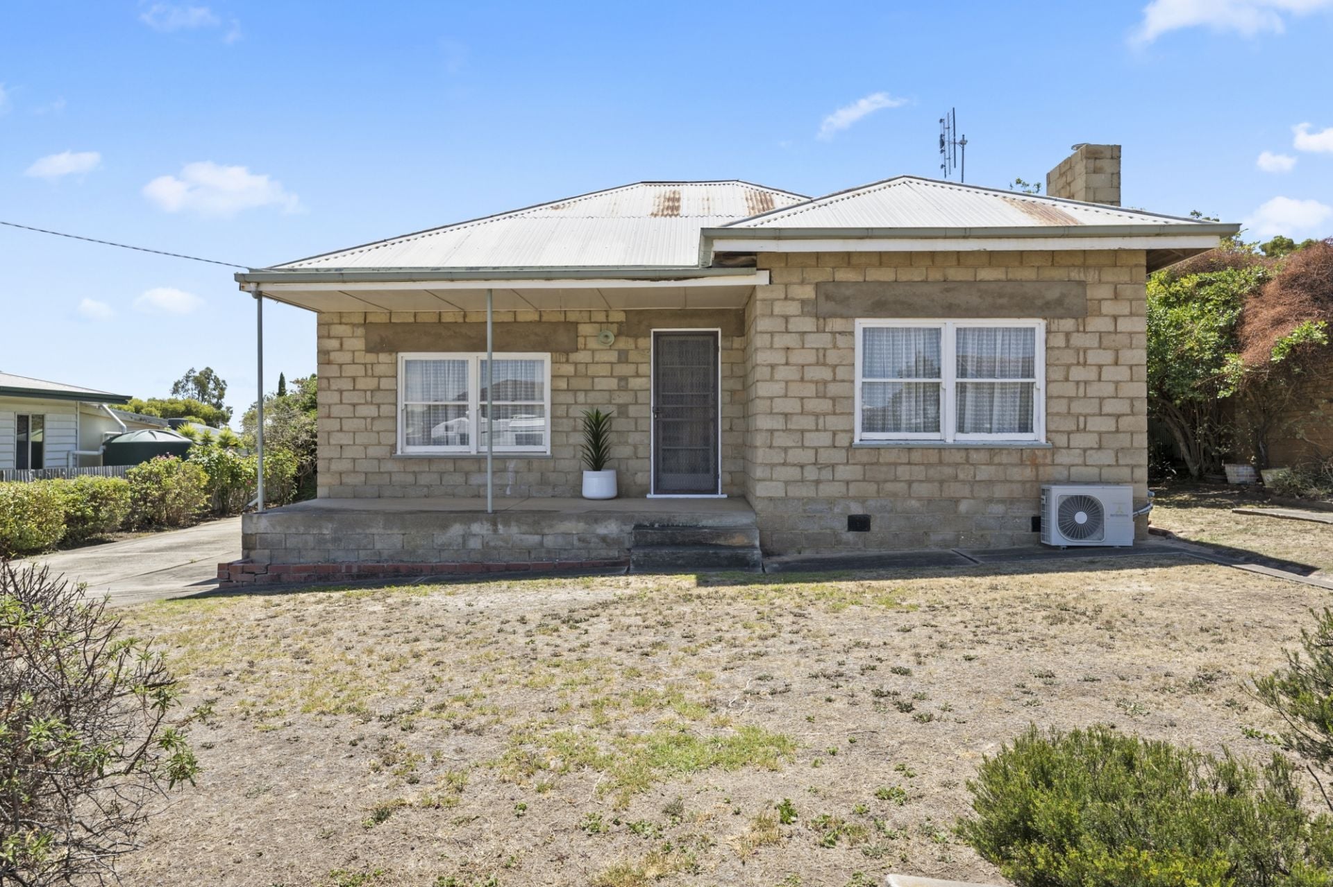 127 Loch Street, Maryborough - Thumbnail 2