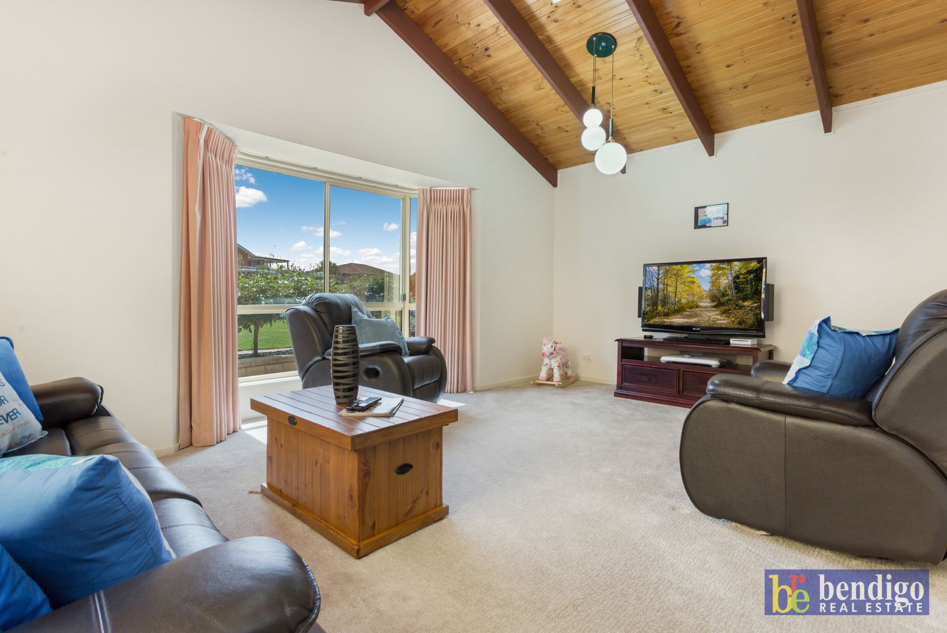 10 Hines Court Kangaroo Flat VIC, Flat - Thumbnail 2