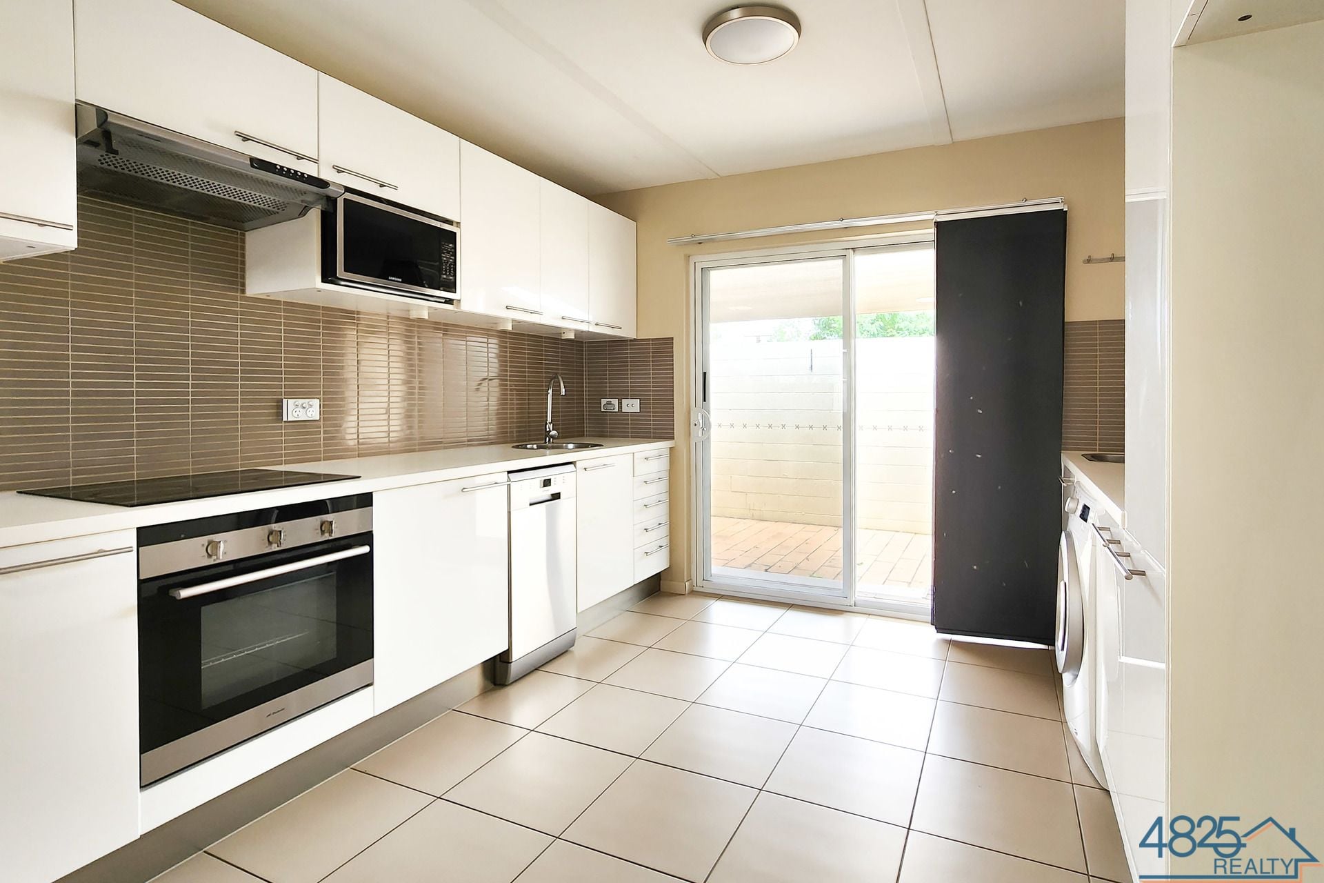 1/4 Verry Street Mount Isa QLD, Mount Isa City - Thumbnail 3