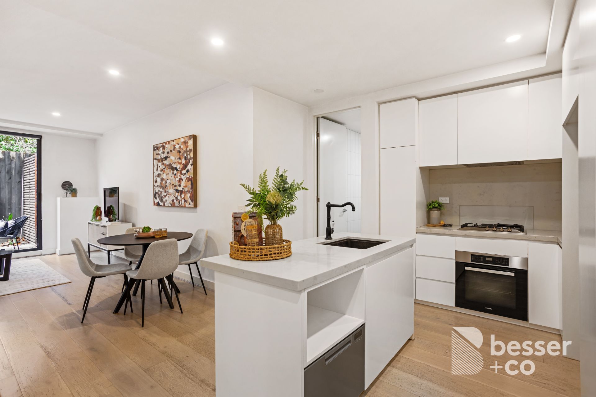 9/92 Hawthorn Road, Caulfield North - Thumbnail 3