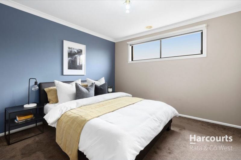 15 Clementson Drive, Caroline Springs
