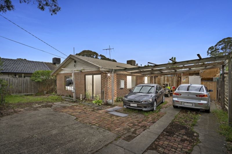 13 Mulberry Parade, Heidelberg West