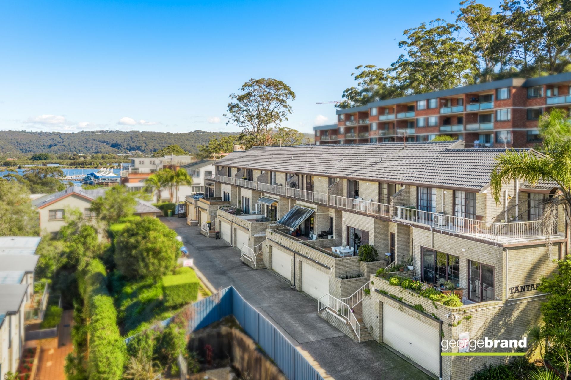2/1 Joseph Lloyd Close Gosford NSW, Gosford - Thumbnail 4