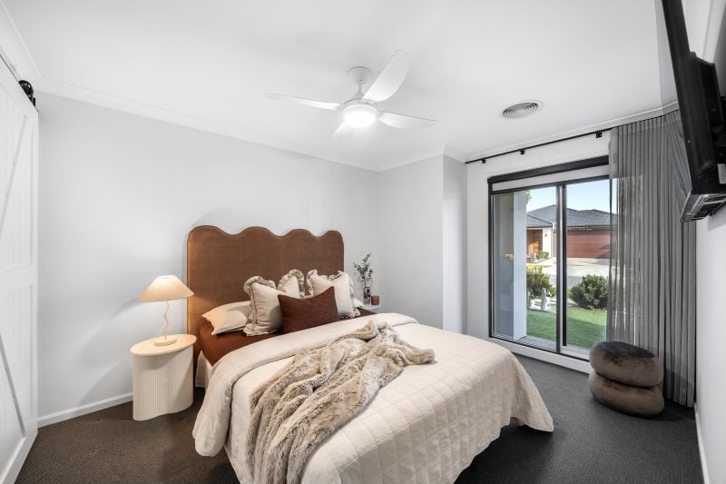 8 Peckham Avenue, Wollert