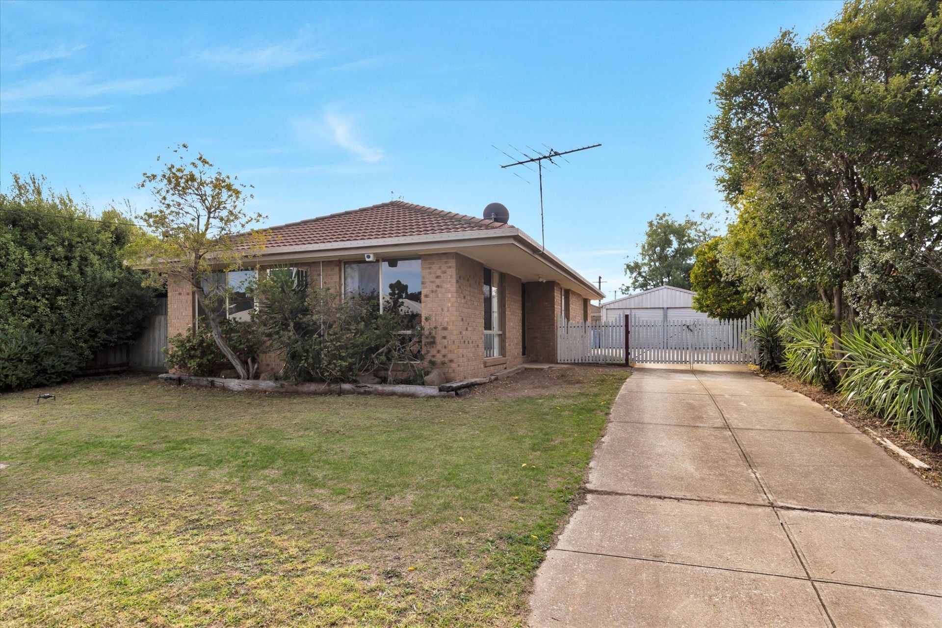 66 Holts  Lane, Darley, Darley - Thumbnail 2