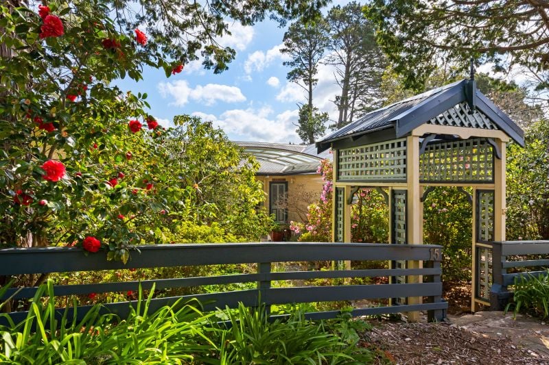 ULTIMATE MOUNTAINS LIFESTYLE WITH TWO RESIDENCES