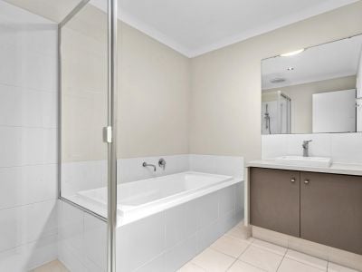 7/50 Suttor Drive, Success