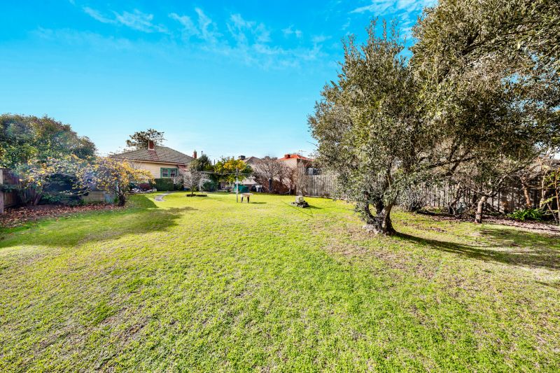 7 Mason Street, Reservoir