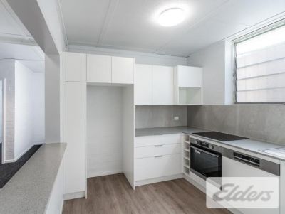 EXCITING PARK ROAD CORNER! SUITS OFFICE / MEDICAL / CONSULTING!