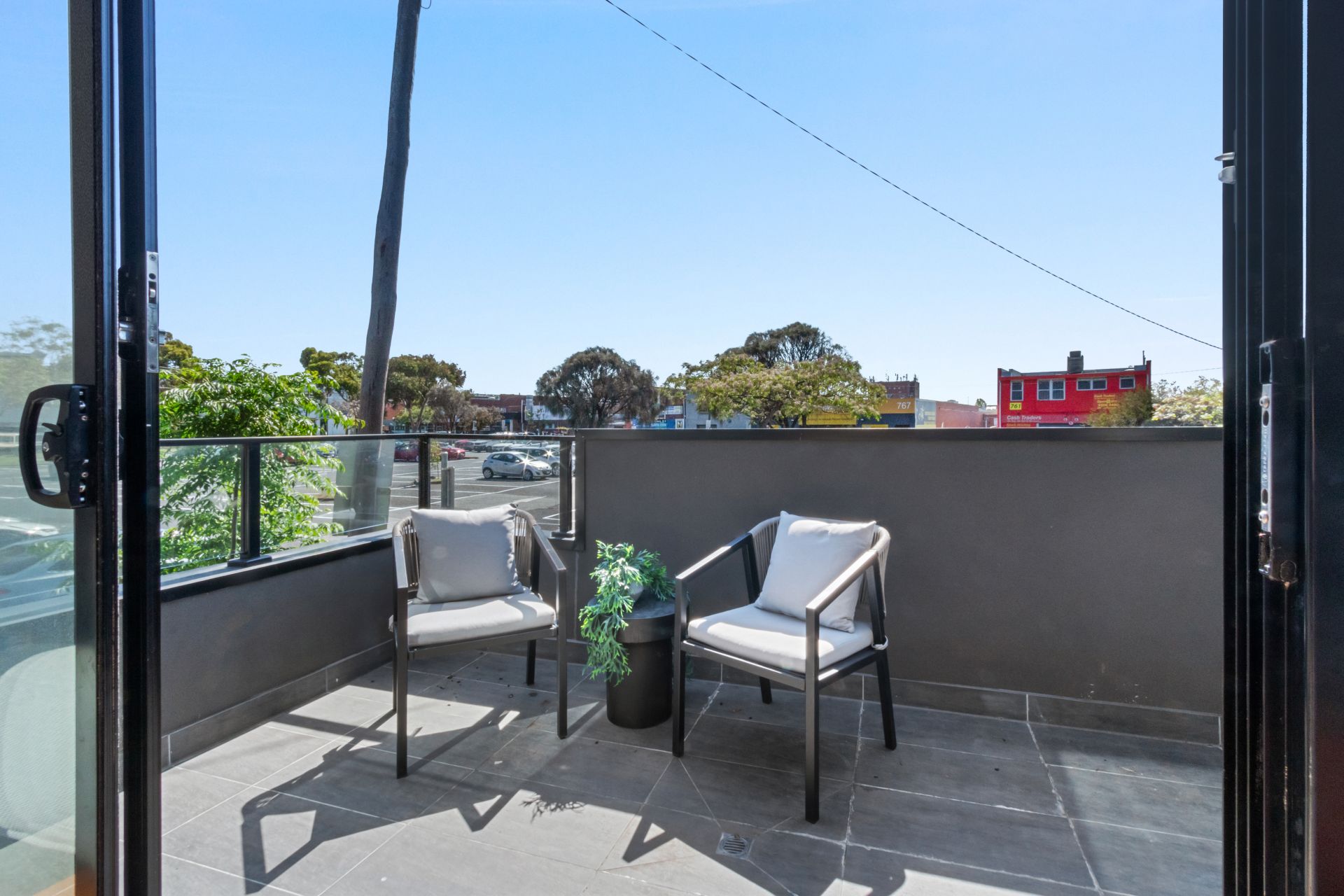 Two Bedroom Glenroy Townhouse!