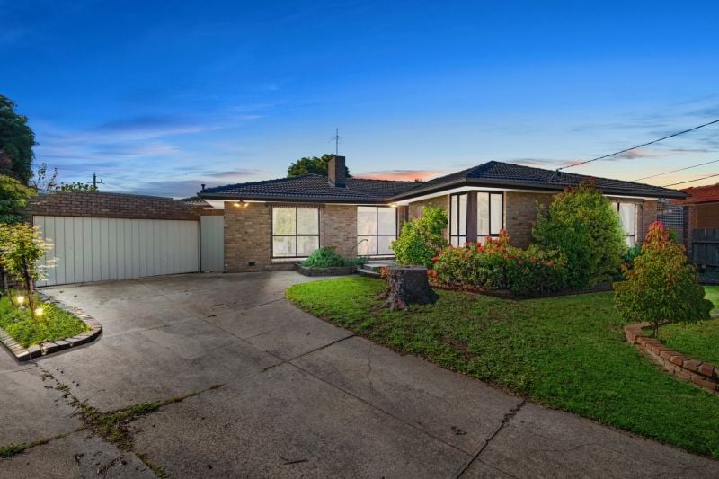 18 Dunbar Court, Lalor