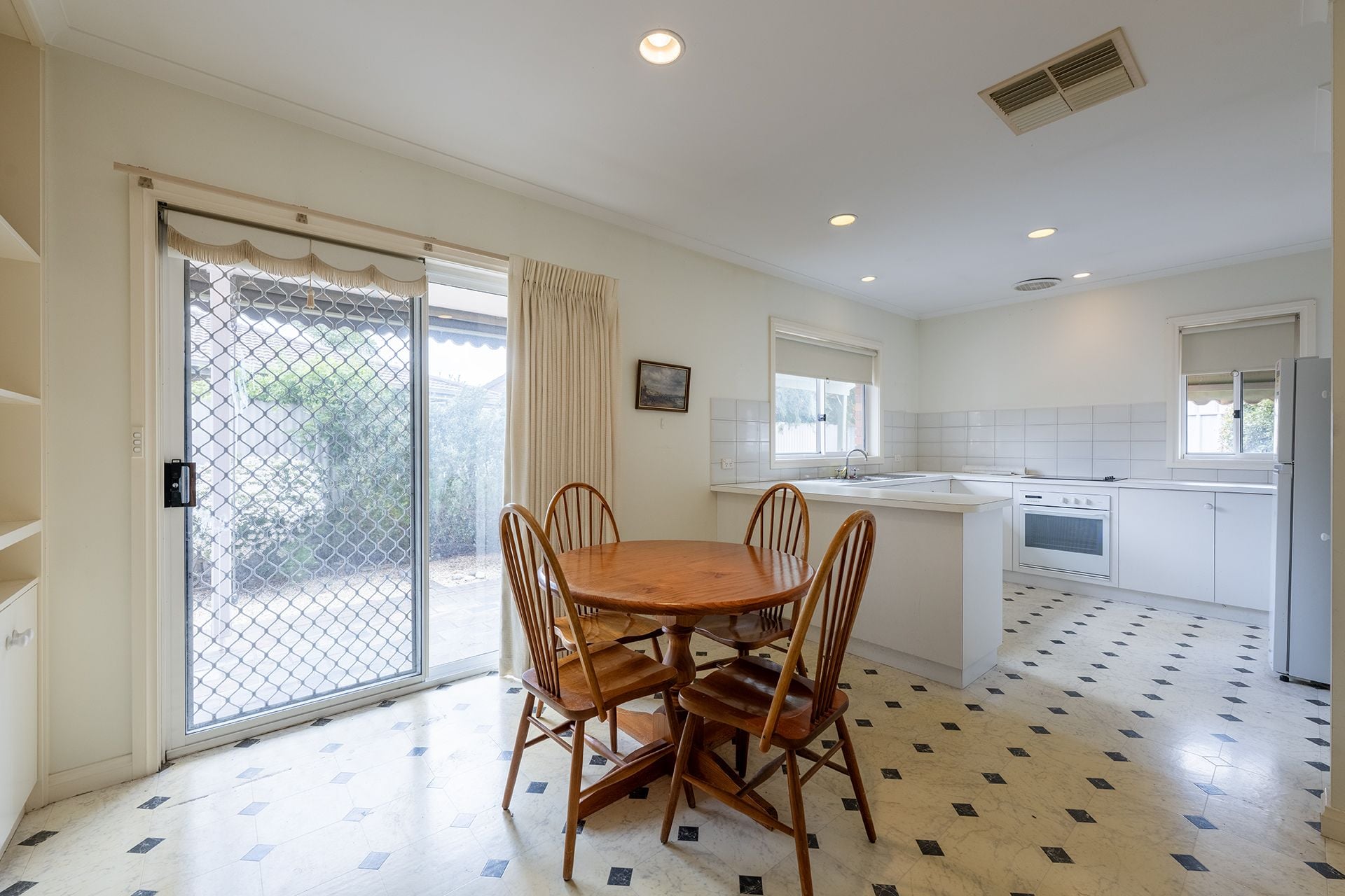 2/5 Selkirk Drive Horsham VIC, Horsham - Thumbnail 7
