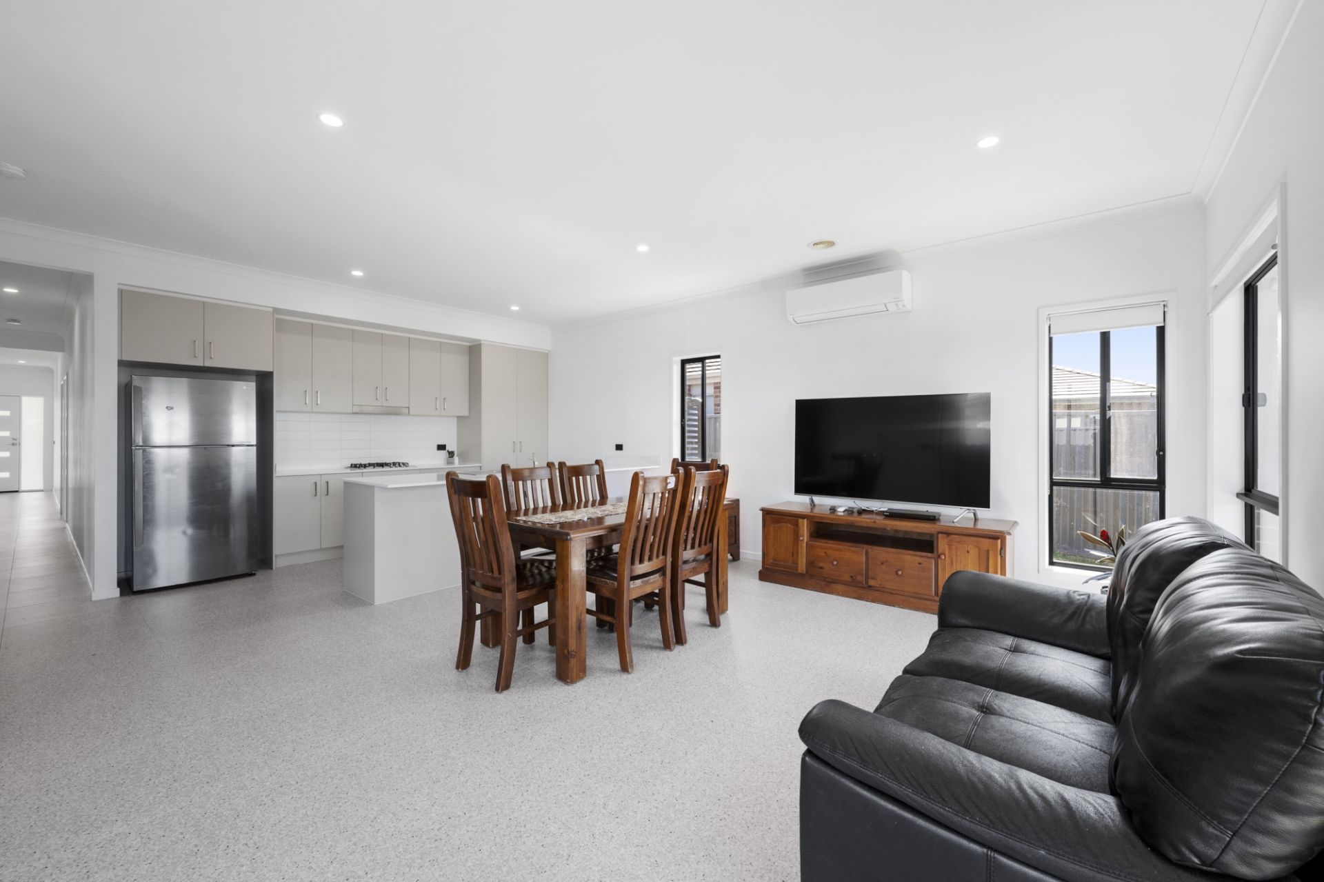 66 Lugano Avenue, Alfredton, Alfredton - Thumbnail 4
