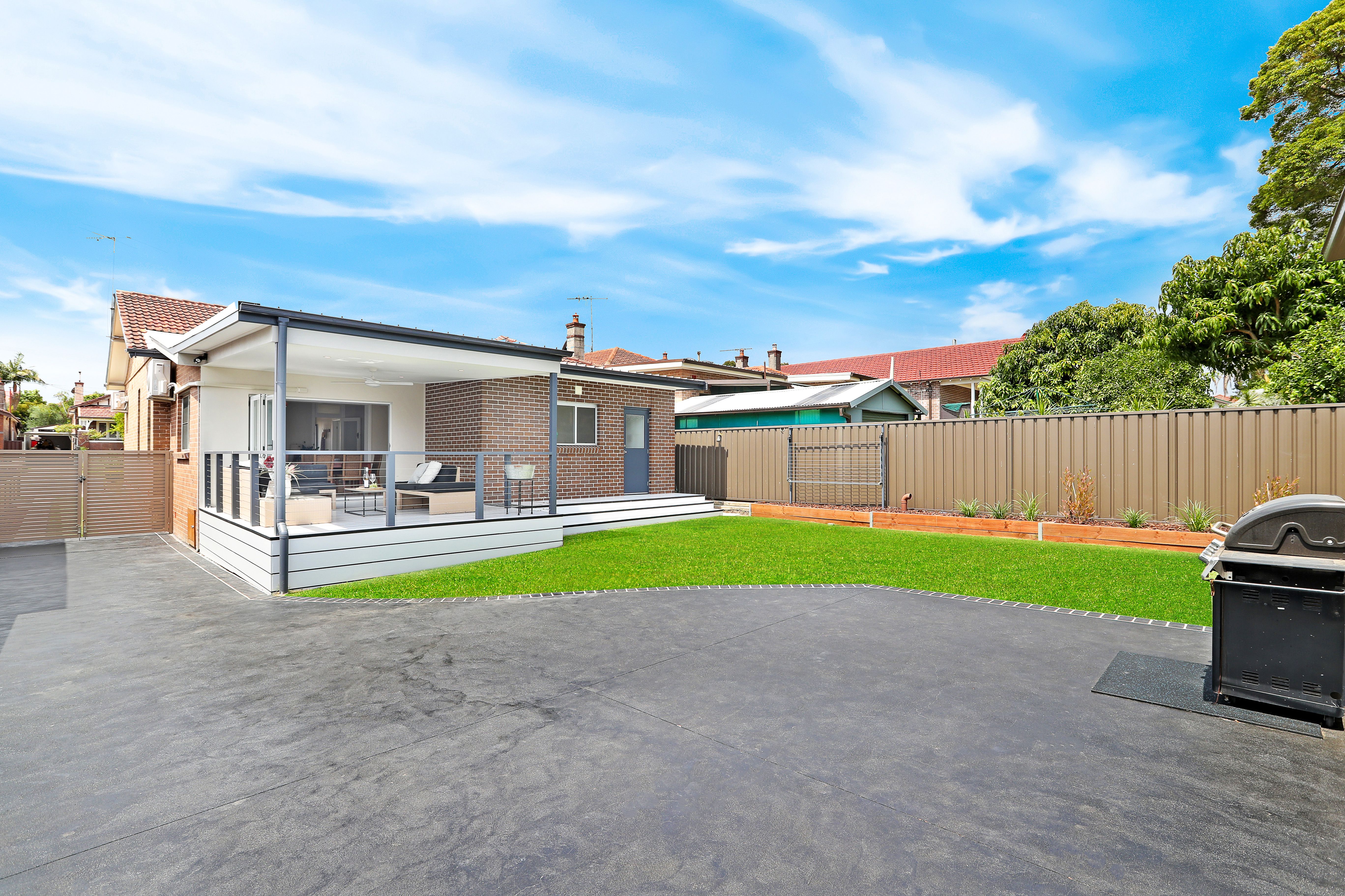 10 Hamilton Street BARDWELL VALLEY 2207