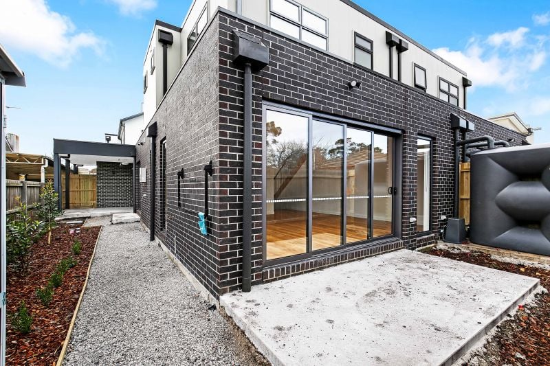 4/3 Newton Street, Reservoir