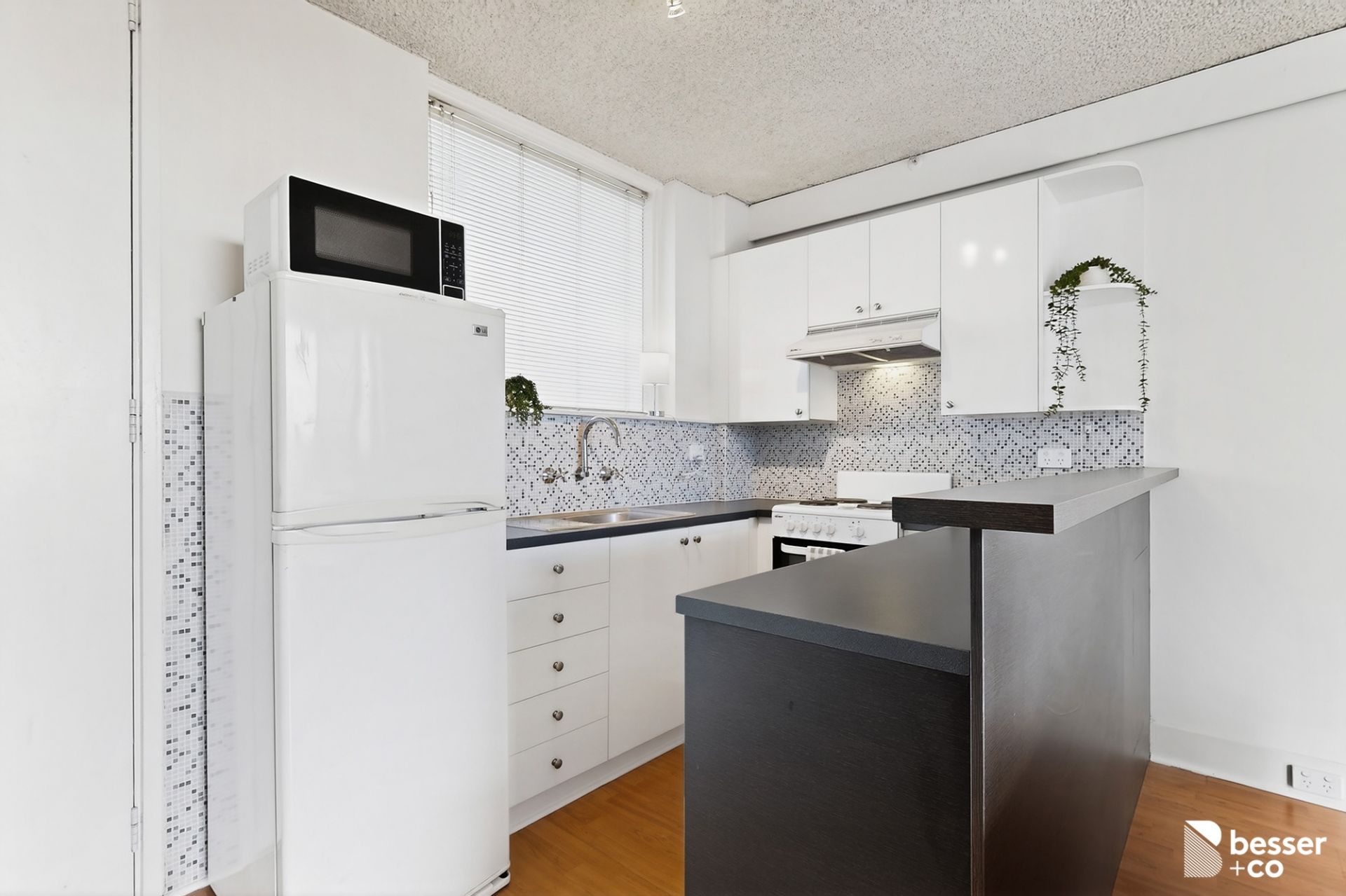905/81 Queens Road, Melbourne - Thumbnail 7