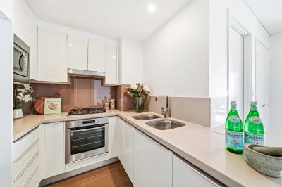 87 Shoreline Drive, Rhodes, Rhodes - Thumbnail 5