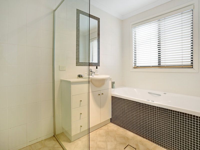 52B Burleigh Avenue, CARINGBAH, Caringbah - Thumbnail 6