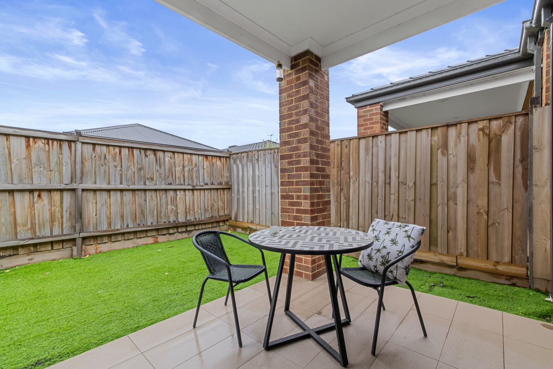 Modern Family Living at 20 Daintree Entrance, Donnybrook