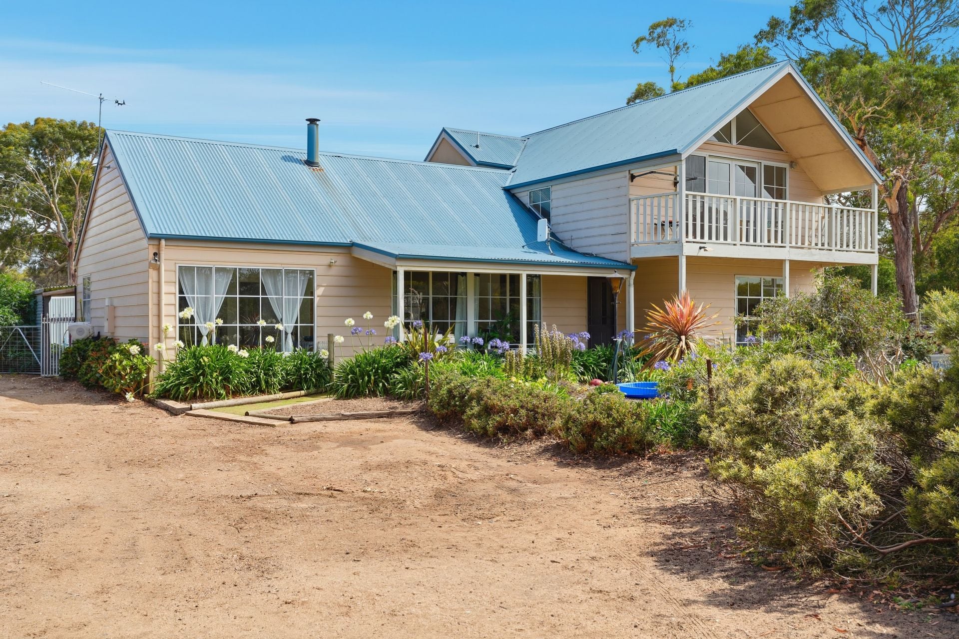 54 Cambria Drive, Dolphin Sands, Dolphin Sands - Thumbnail 2