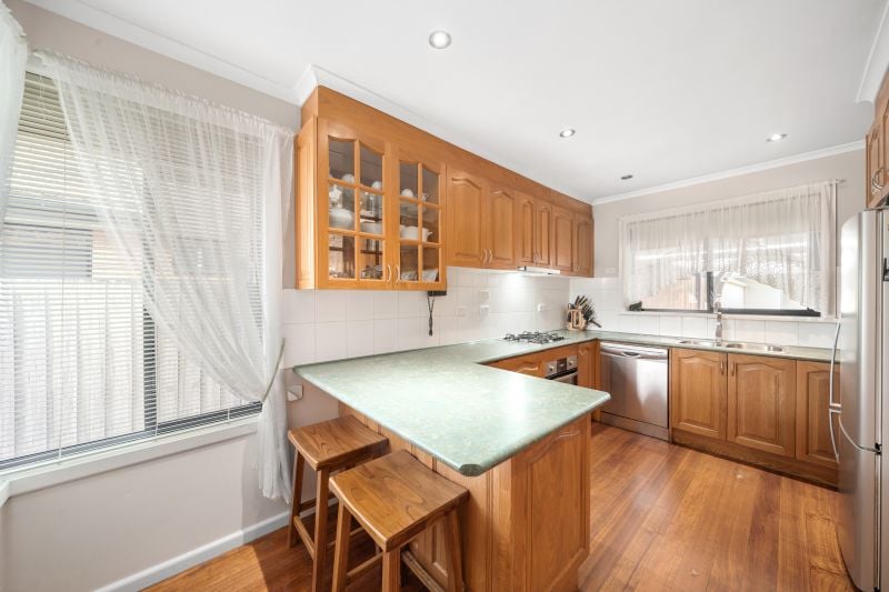 30 Melton Crescent, Lalor