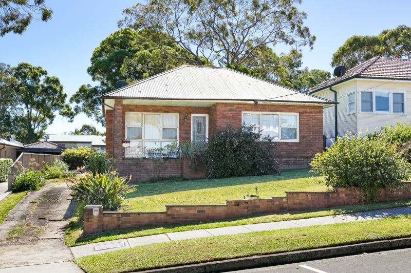 7 Yuruga Avenue CARINGBAH SOUTH 2229