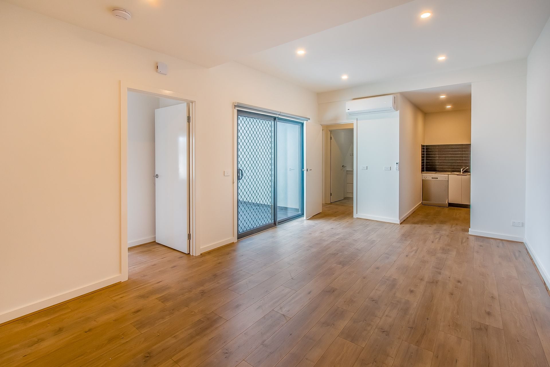 LUXURY LIVING!