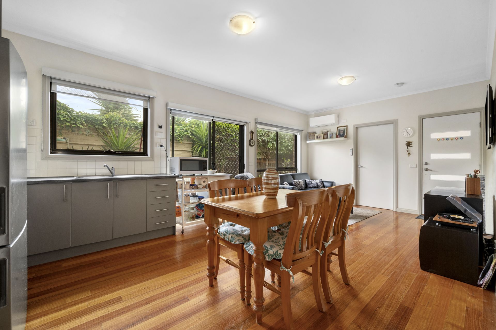 AFFORDABLE START IN A GREAT LOCATION