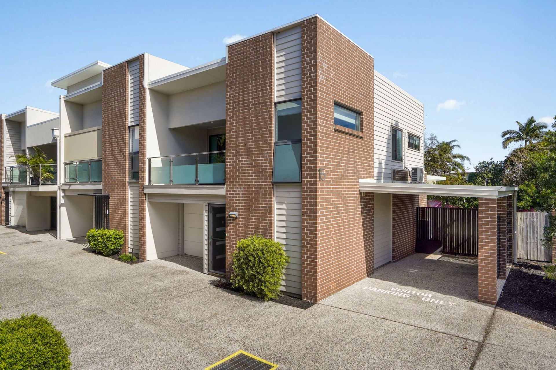 7/15 Bramble Street WOODY POINT QLD,  - Image 1