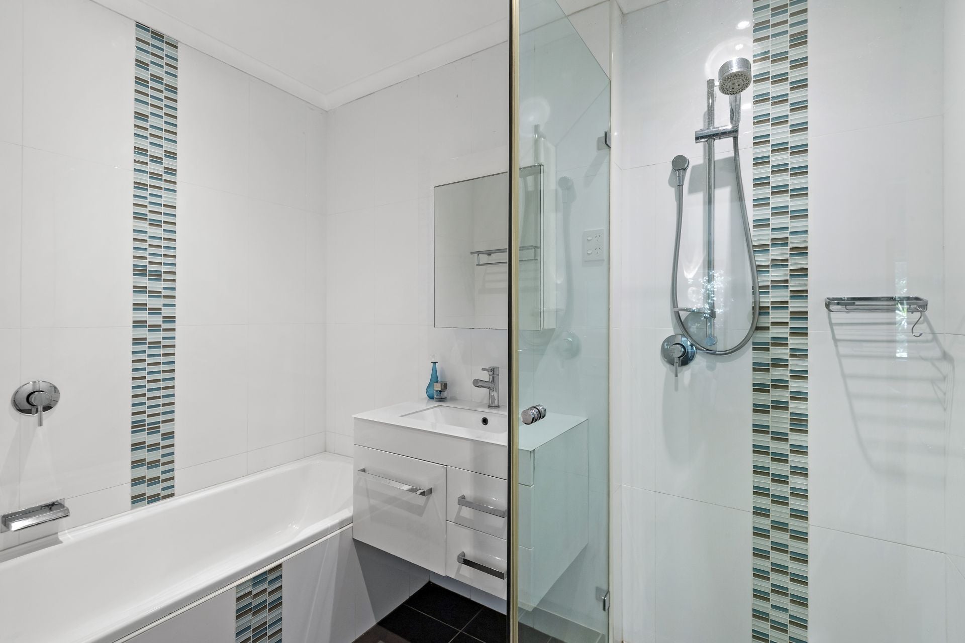 4/2d Battle Boulevard, Seaforth, Seaforth - Thumbnail 7