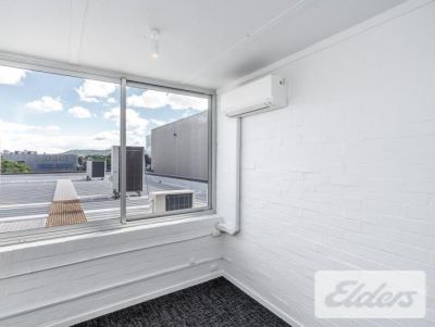 EXCITING PARK ROAD CORNER! SUITS OFFICE / MEDICAL / CONSULTING!