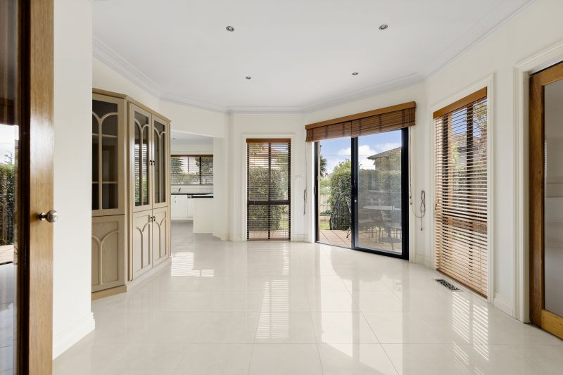 10 Grovedale Close, Thomastown