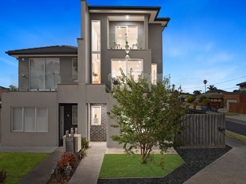 13A Memorial Avenue, Epping