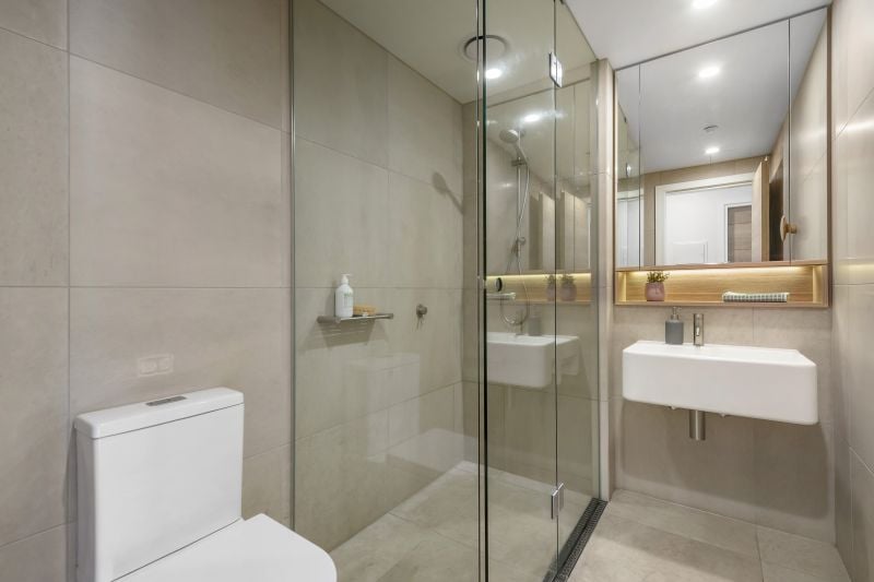 709/12 Queens Road, Melbourne