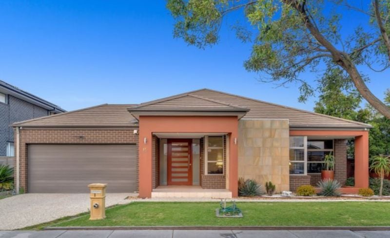 15 Mallett Grove, Lyndhurst VIC, Lyndhurst - Thumbnail 2