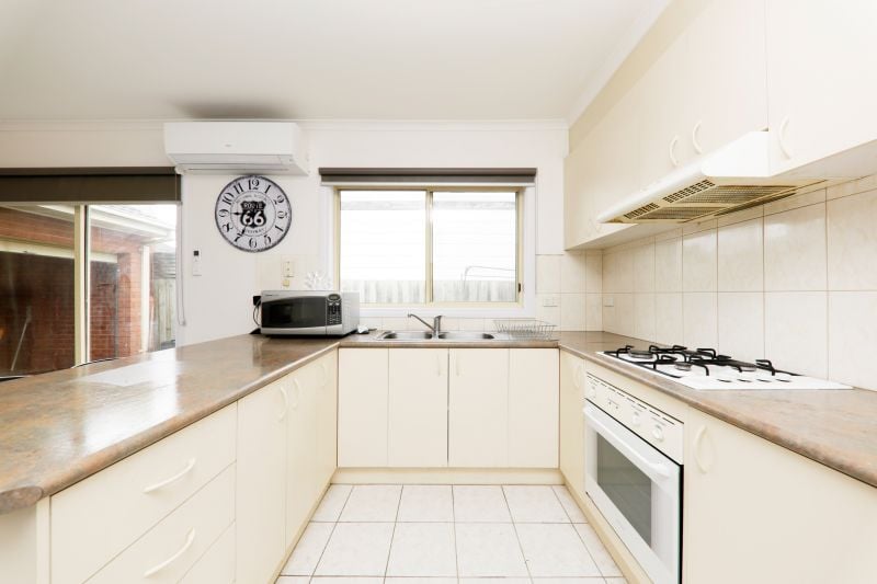 2/43 Richards Street, Lalor