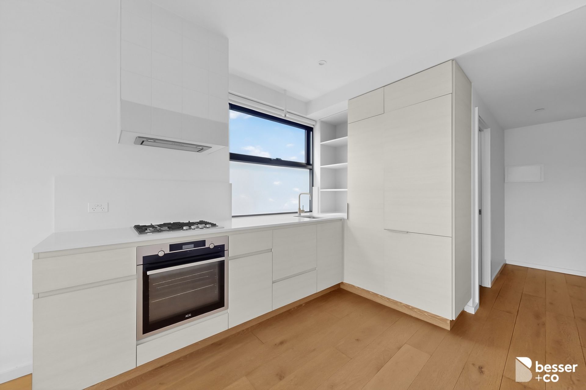201/1B Kokaribb Road, Carnegie - Thumbnail 4