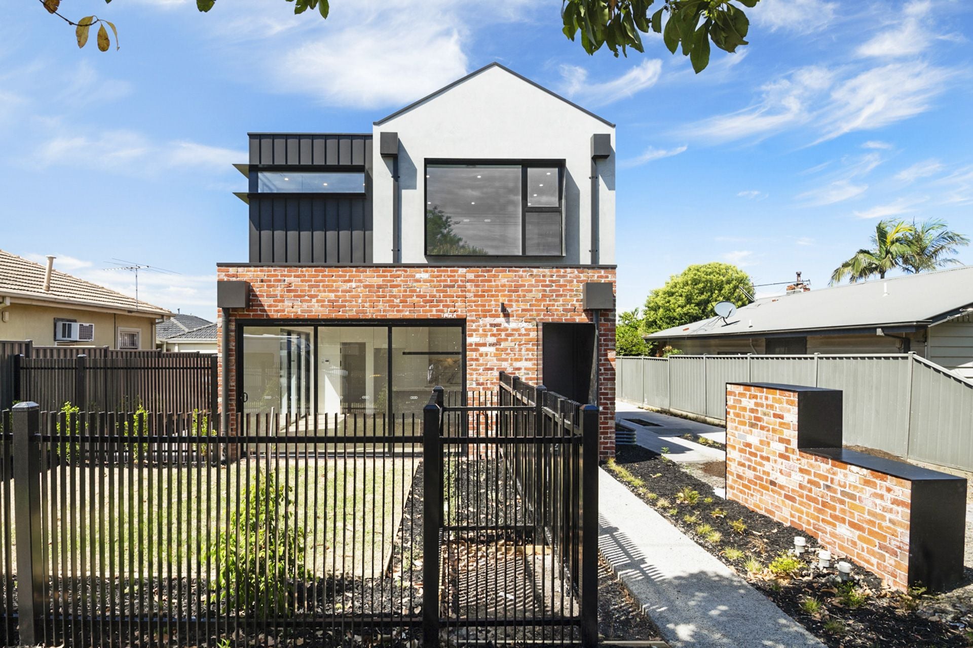 Stunning AS NEW 3-Bedroom Townhouse - Luxury Living at Its Best!