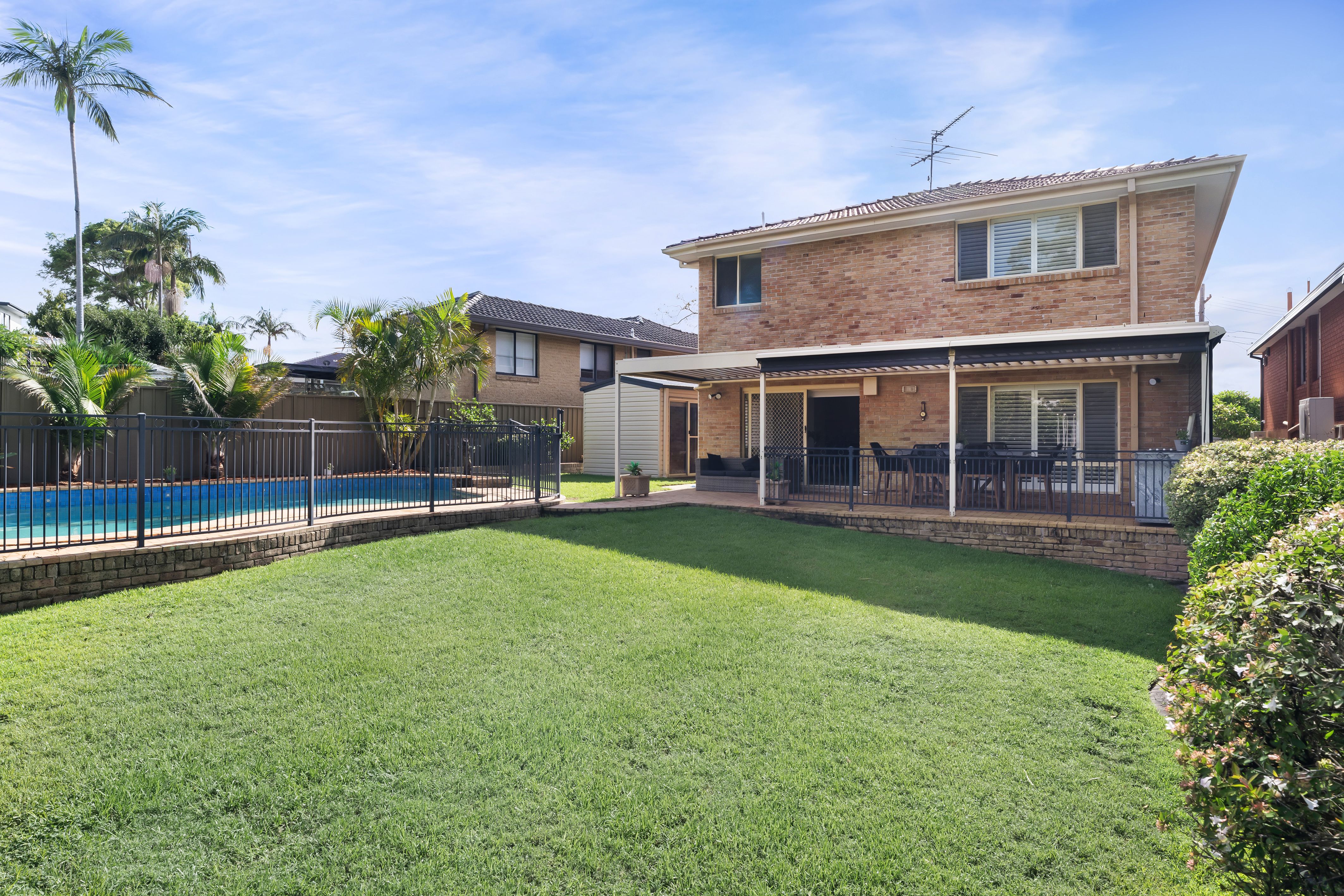 15 Bathurst Street Gymea 2227