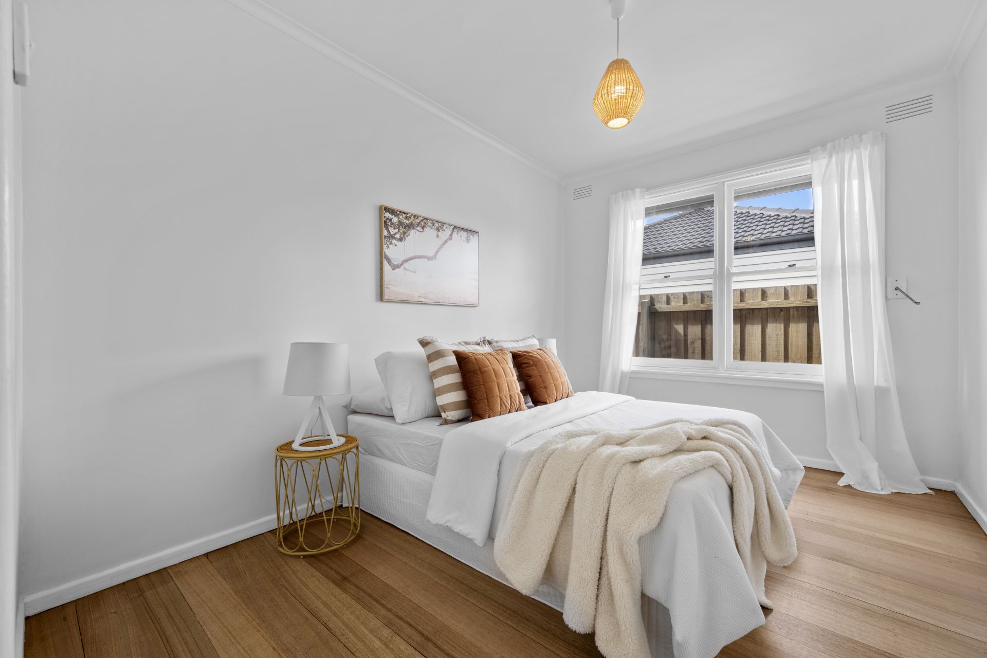 Elevated Charm In A Prime Lalor Location