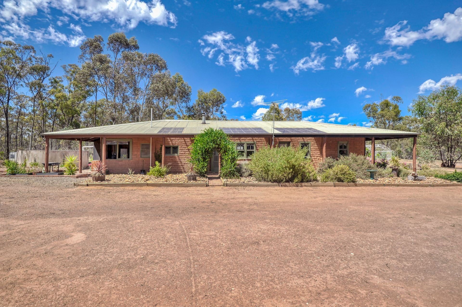166 Model Farm Road, Dunolly - Thumbnail 2