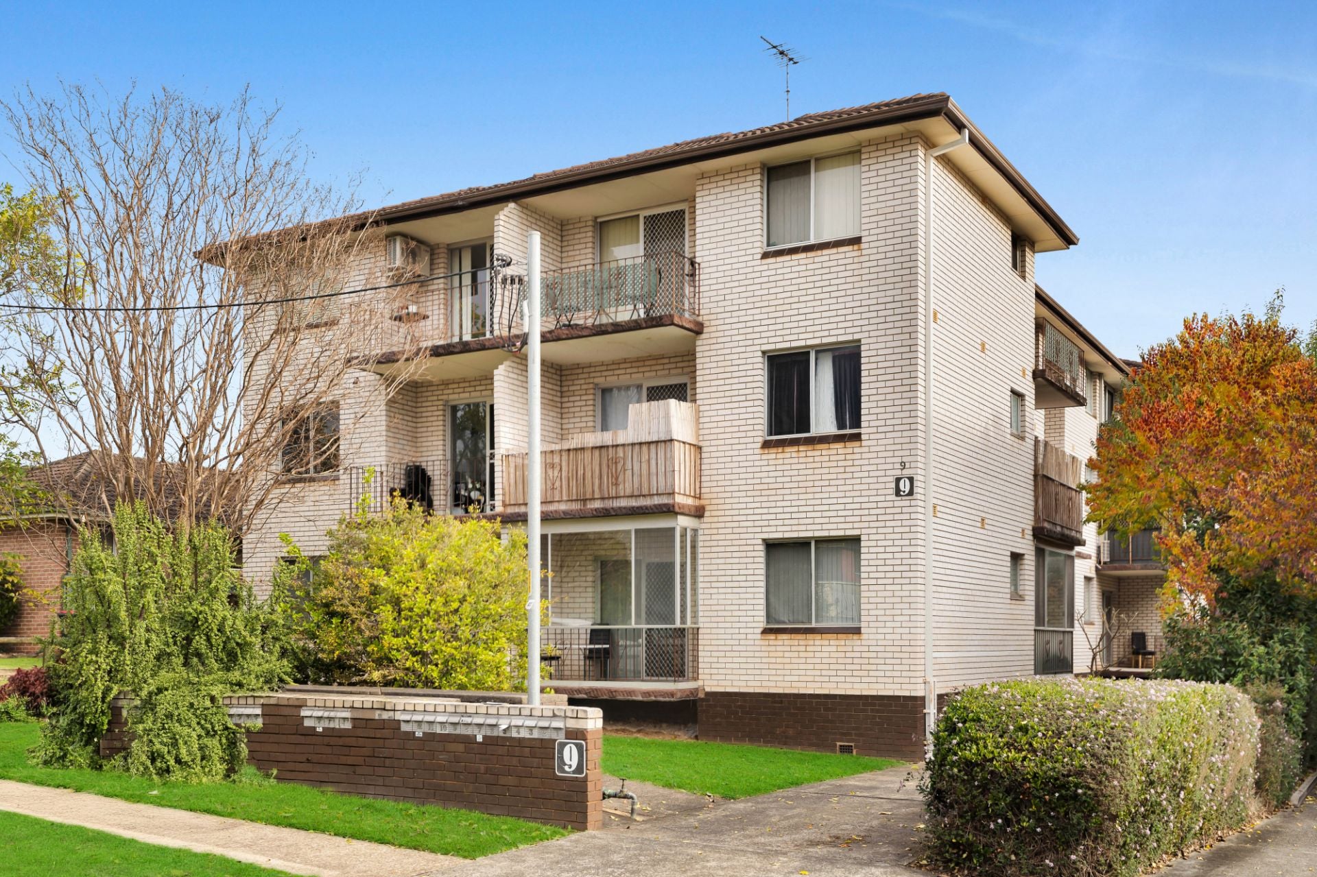 2/9 Reddall Street, Campbelltown NSW