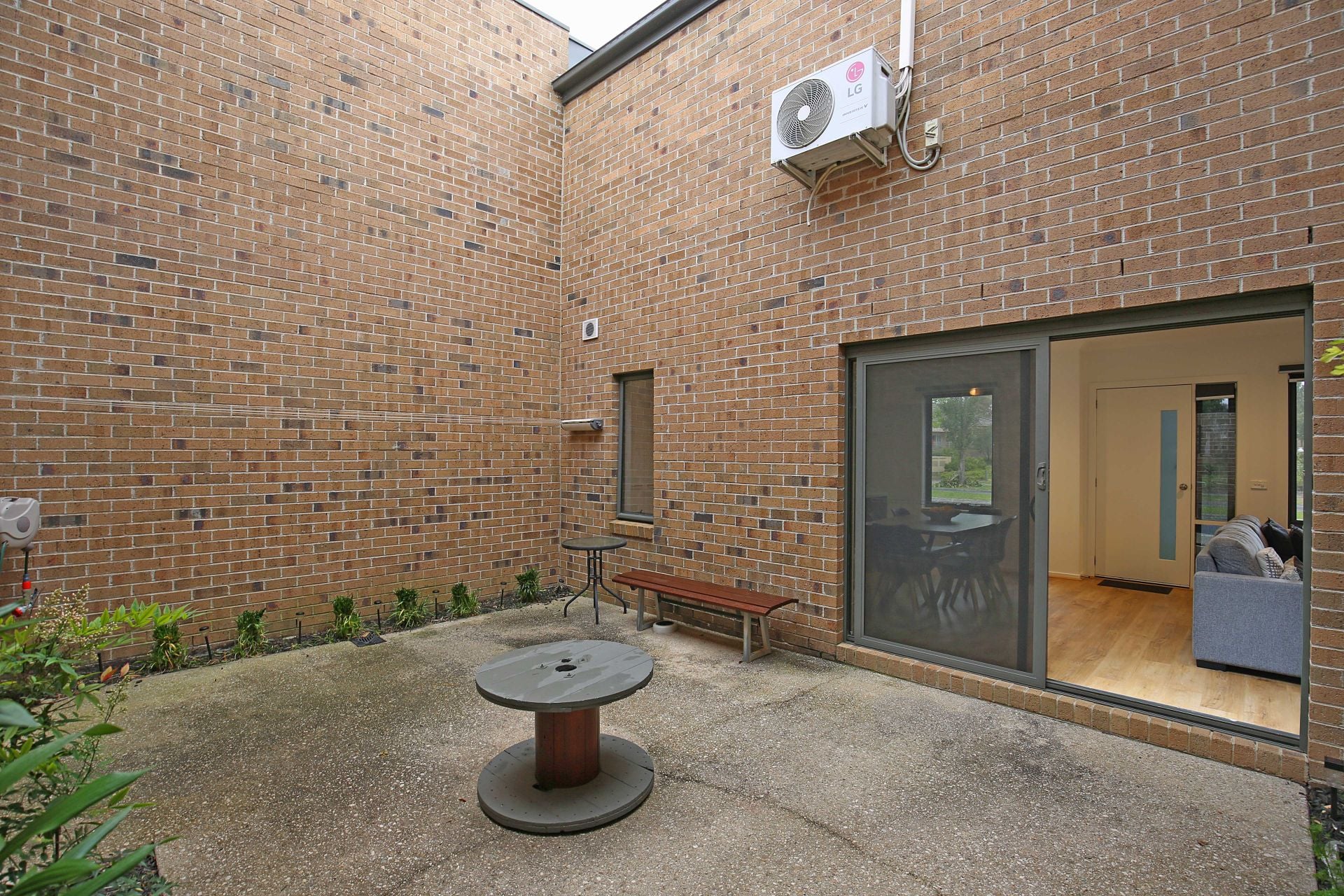 BEAUTIFUL HOME IN A PRIME LOCATION