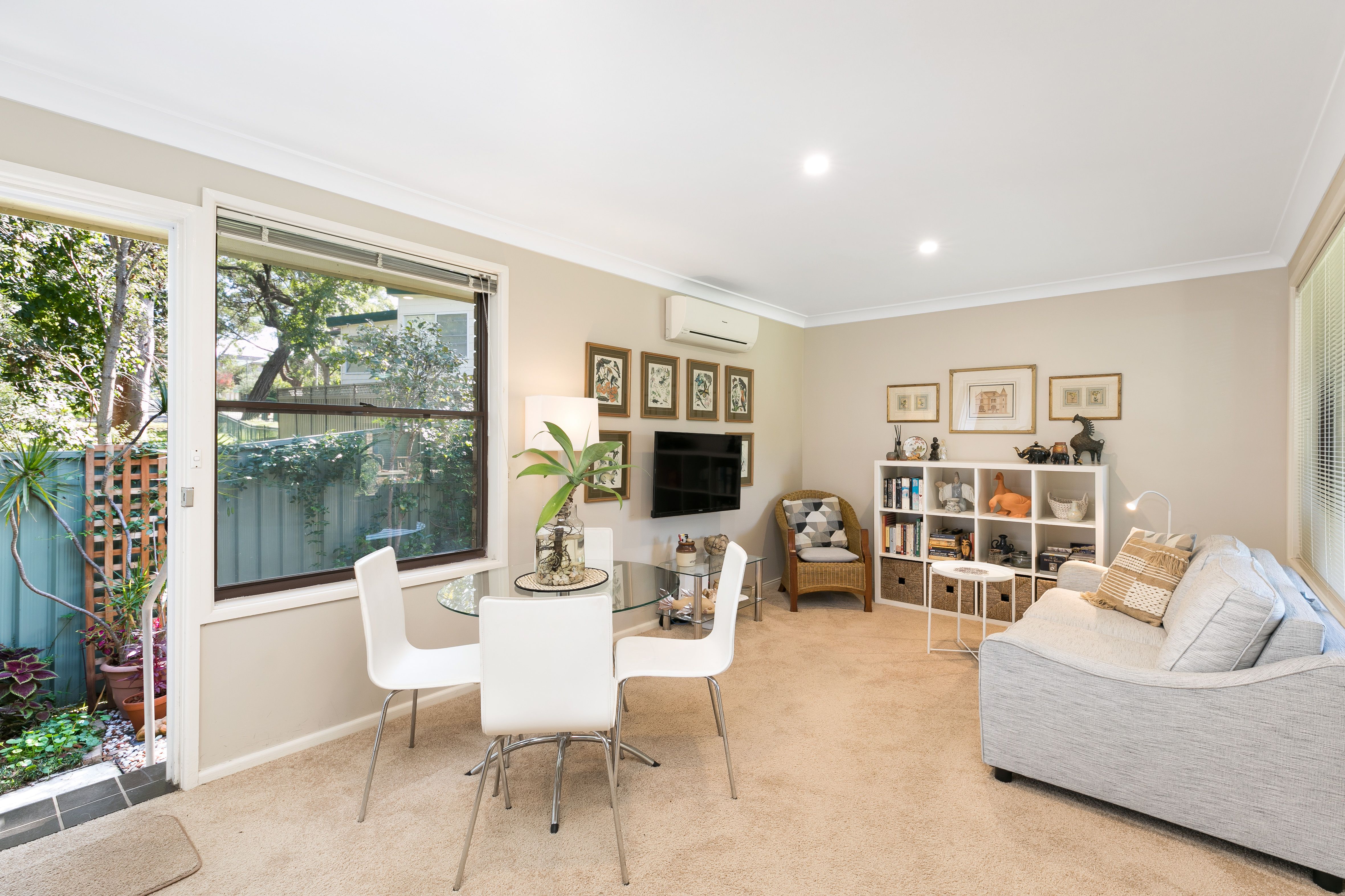 8/137a Gannons Road CARINGBAH SOUTH 2229