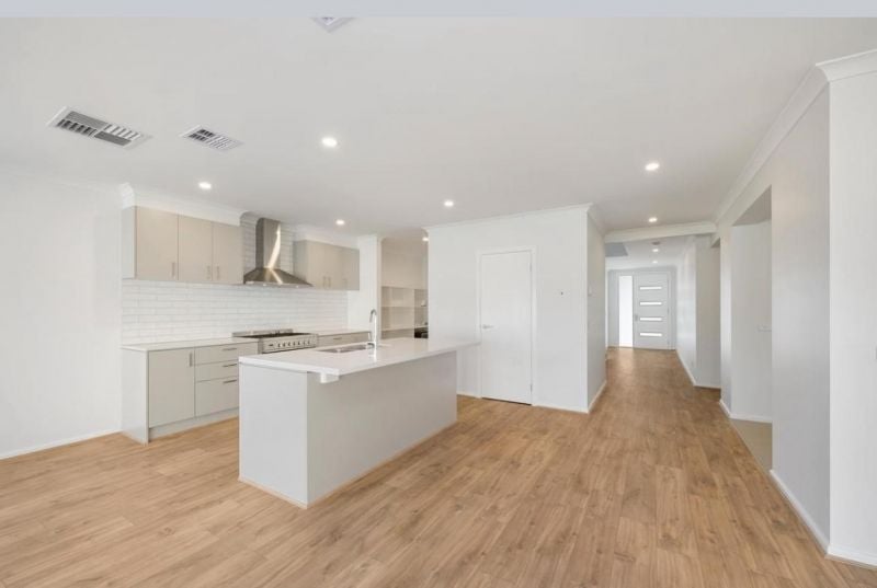 69 Lakeridge Drive, Wollert