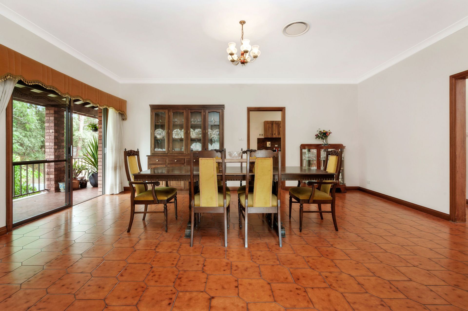 6 Katrina Court, Normanhurst, Normanhurst - Thumbnail 5