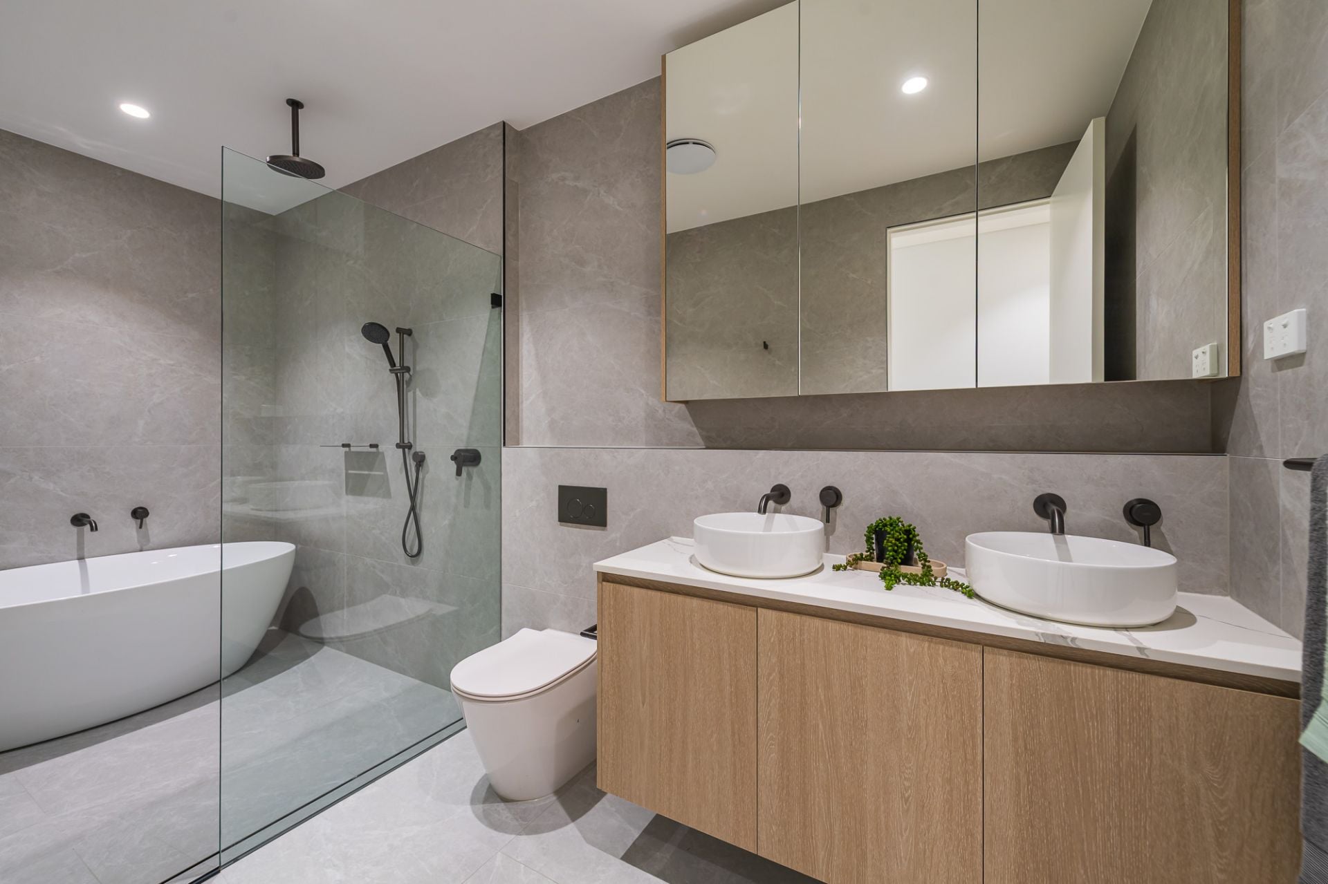 66 MacKenzie Street Revesby NSW, Revesby - Thumbnail 7