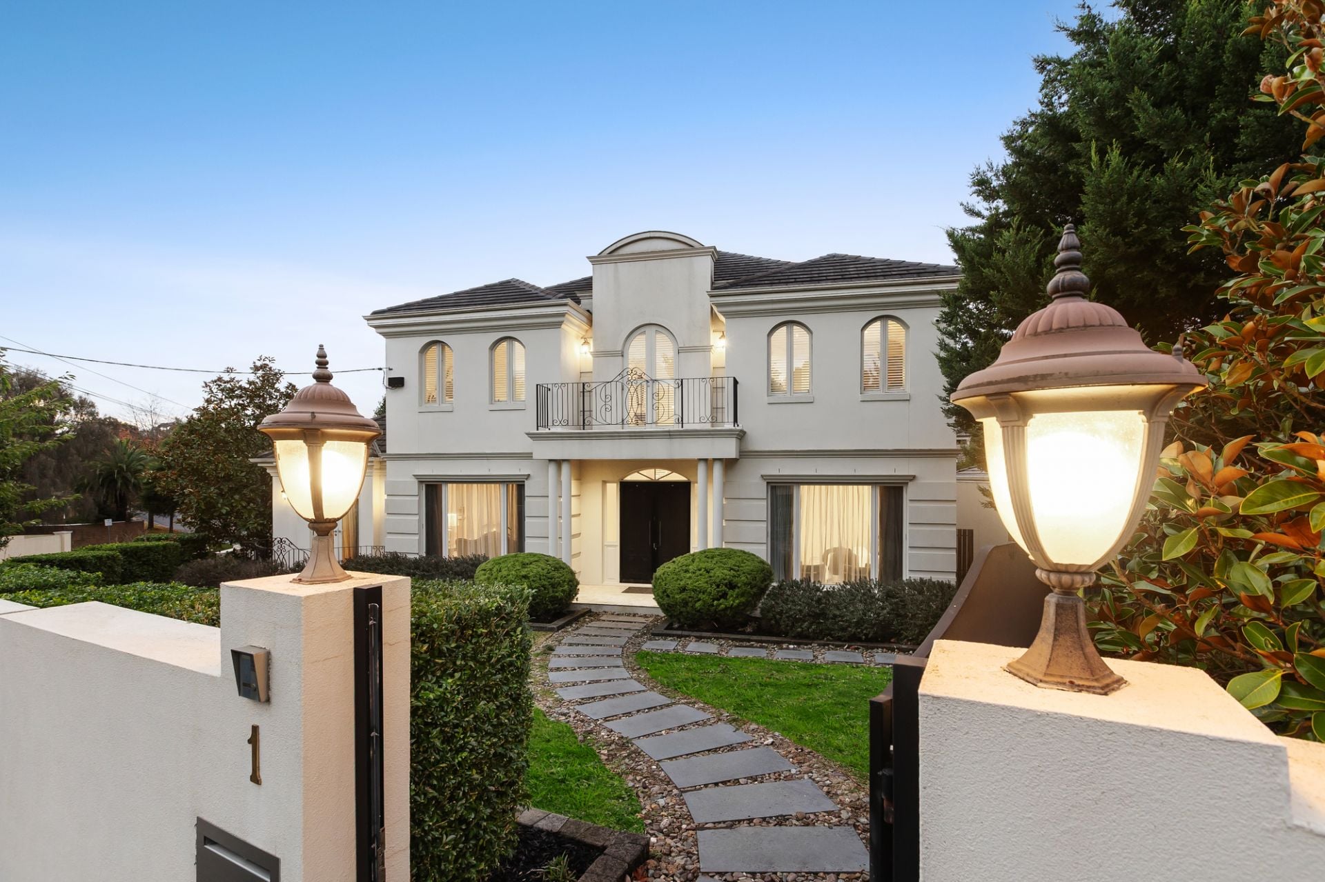 1 Wynyard Crescent, Balwyn North, Balwyn North - Image 1