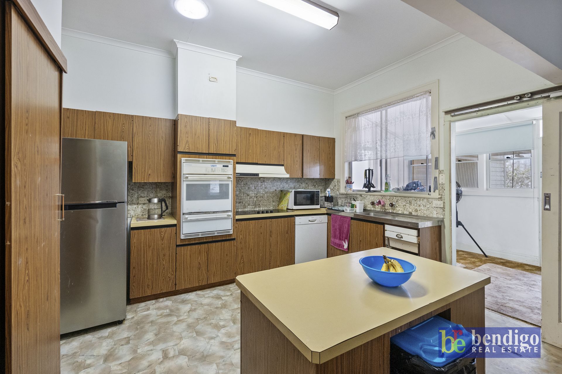 19 Keck Street Flora Hill VIC, Hill - Thumbnail 3
